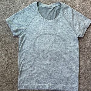 Lululemon Swiftly Tech short sleeve shirt